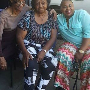 Meet your Posher, Lashunda